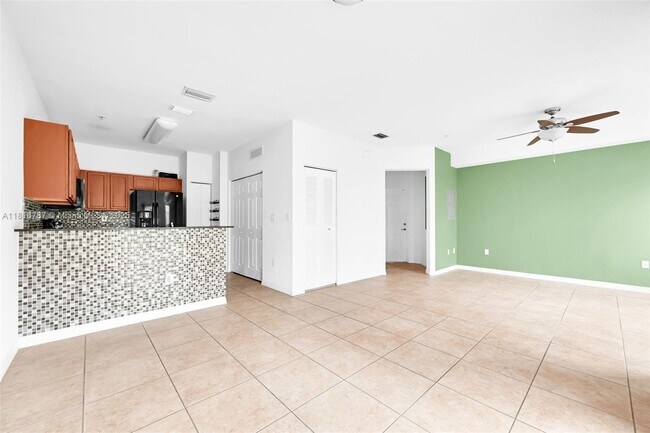 10870 NW 88th Terrace in Miami, FL - Building Photo - Building Photo