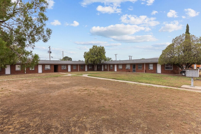 Sierra Blanca in Odessa, TX - Building Photo - Building Photo