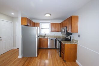 7405 Leesville Rd-Unit -Unit A in Raleigh, NC - Building Photo - Building Photo