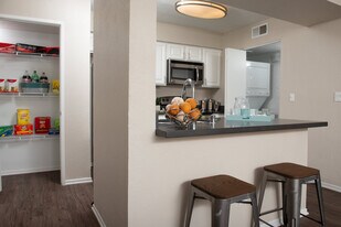 IMT Wood Ranch in Simi Valley, CA - Building Photo