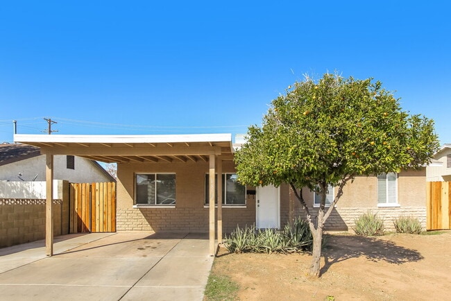 property at 6850 W Coolidge St