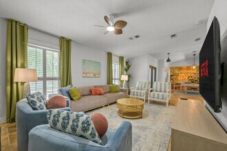 13478 98th Ave in Seminole, FL - Building Photo - Building Photo