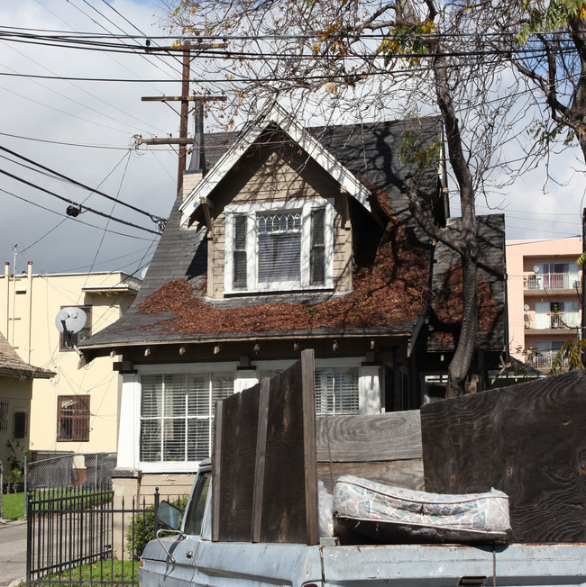 429 W 5th St in Long Beach, CA - Foto de edificio - Building Photo