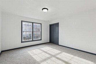 3737 Bilglade Rd in Fort Worth, TX - Building Photo - Building Photo
