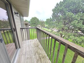 Pebble Creek Apartments in Sioux Falls, SD - Building Photo - Building Photo