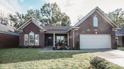 1886 Carabiner Way in Louisville, KY - Building Photo - Building Photo