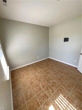 212 Aqua Ct, Unit 2-337 in Hampton, VA - Building Photo - Building Photo