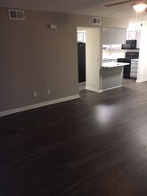 Carrington Place Apartments in Jeffersonville, IN - Foto de edificio - Building Photo