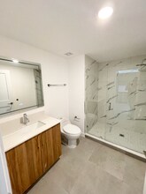 1901 Van Buren St, Unit 45 in Hollywood, FL - Building Photo - Building Photo