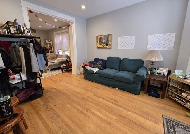 2118 W Fletcher St in Chicago, IL - Building Photo - Building Photo