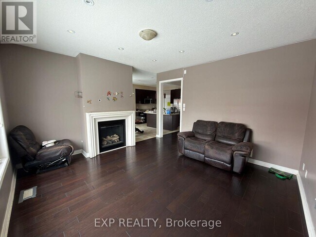 31 Denali Cres in Brampton, ON - Building Photo - Building Photo