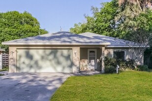 4652 Ardale St in Sarasota, FL - Building Photo