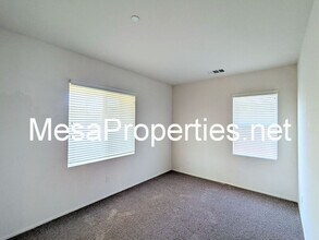 14311 Bear Valley Rd in Victorville, CA - Building Photo - Building Photo