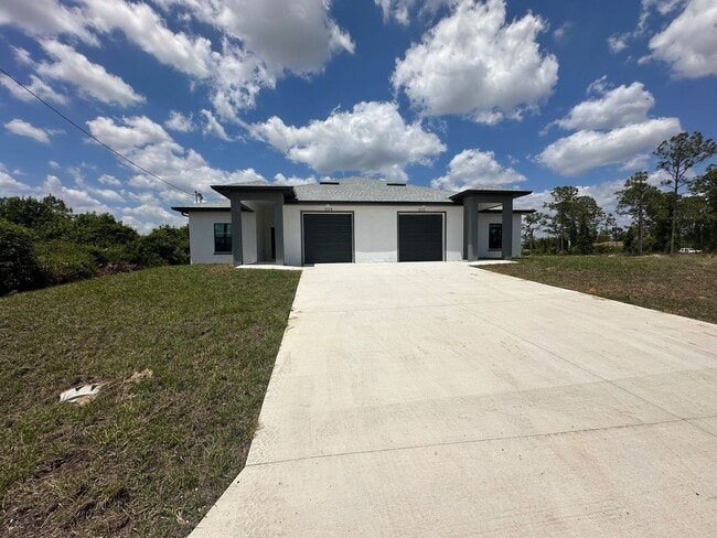 property at 2122 Armour Rd