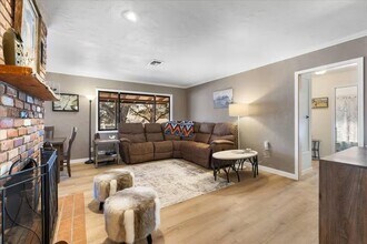 120 Stutz Bearcat Dr in Sedona, AZ - Building Photo - Building Photo