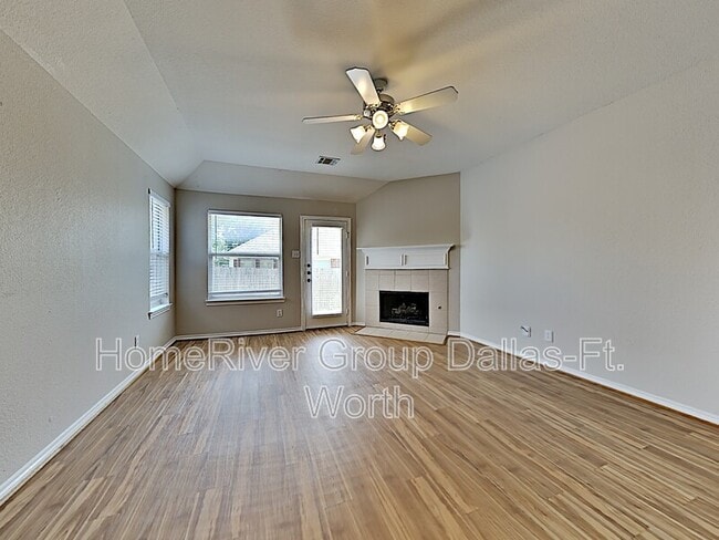 4632 Wolf Ridge Way in Fort Worth, TX - Building Photo - Building Photo