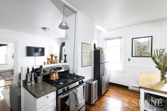 195 Hampshire St, Unit 1