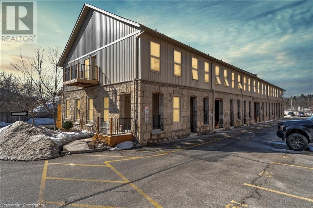 25 Concession St in Cambridge, ON - Building Photo