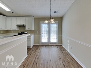 185 Waters Edge Dr in Locust Grove, GA - Foto de edificio - Building Photo