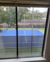 2304 Balsam Dr, Unit E209 in Arlington, TX - Foto de edificio - Building Photo