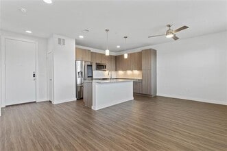 1500 N Fitzhugh Ave in Dallas, TX - Building Photo - Building Photo