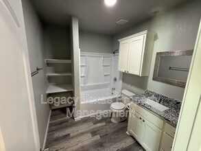 101-2 Hill Ln in Cleburne, TX - Building Photo - Building Photo