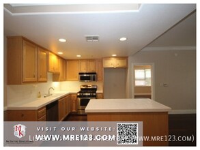 286 N Madison Ave-Unit -106 in Pasadena, CA - Building Photo - Building Photo