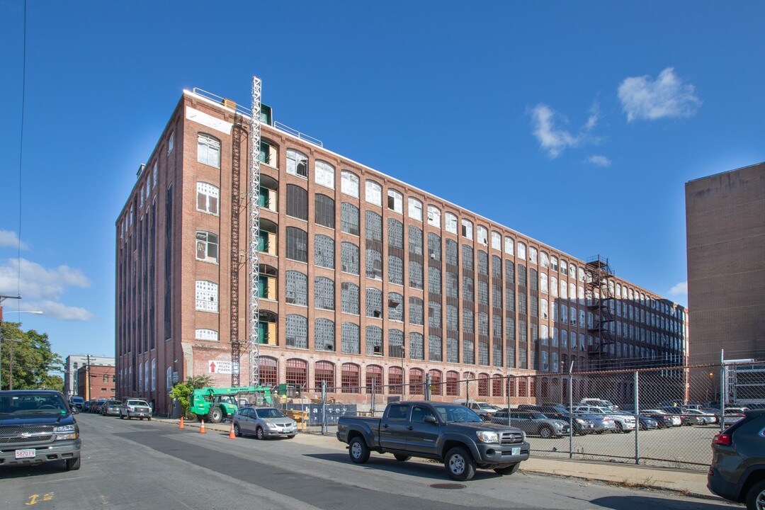Pac10 Lofts in Lawrence, MA - Foto de edificio