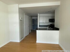 601 Albany St in Boston, MA - Building Photo - Building Photo