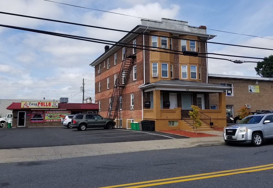 624 N Maxwell St in Allentown, PA - Building Photo