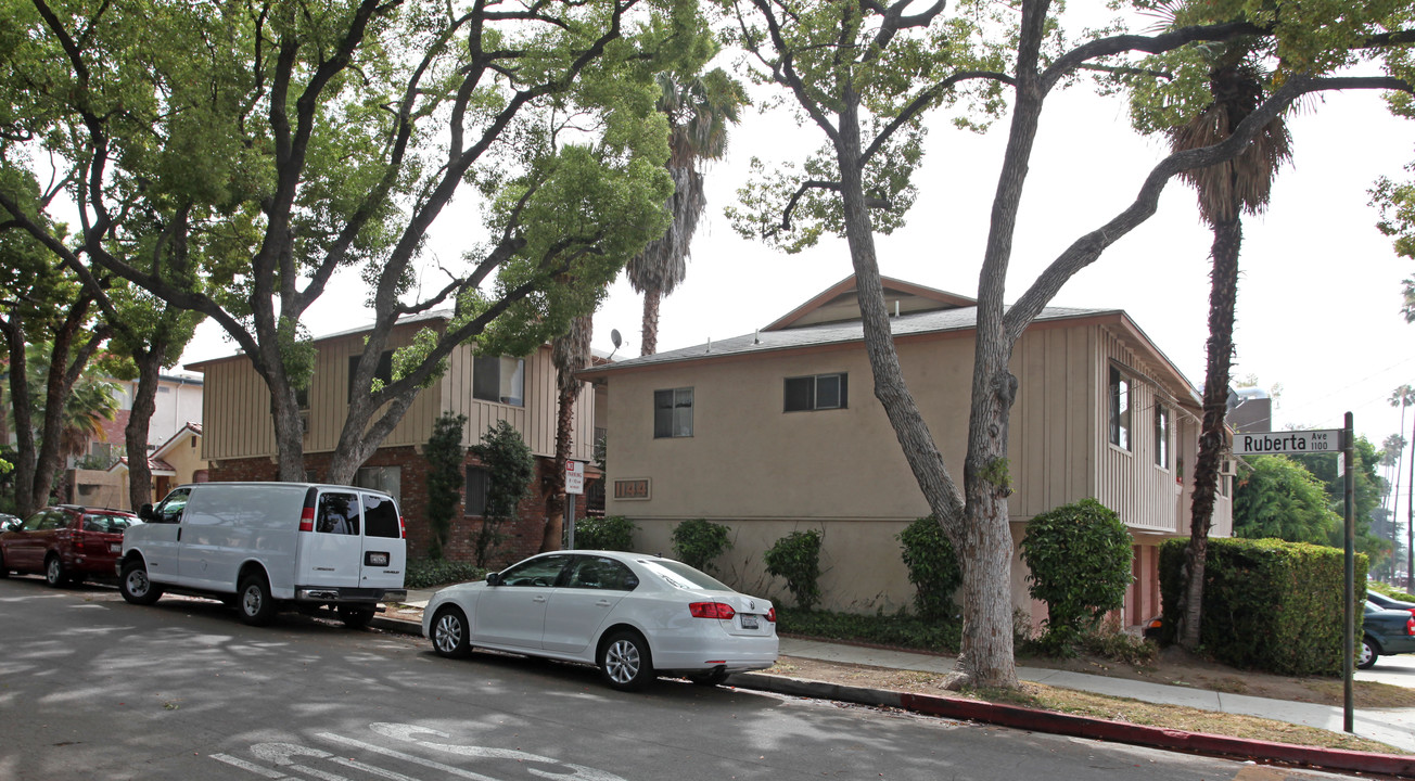 1144 Ruberta Ave in Glendale, CA - Building Photo