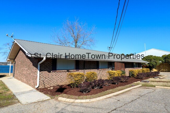 2375 Fraim Dr in Pell City, AL - Building Photo - Building Photo