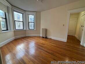 1152 Commonwealth Ave in Boston, MA - Building Photo - Building Photo