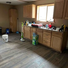 525 N Main St in Uhrichsville, OH - Foto de edificio - Building Photo