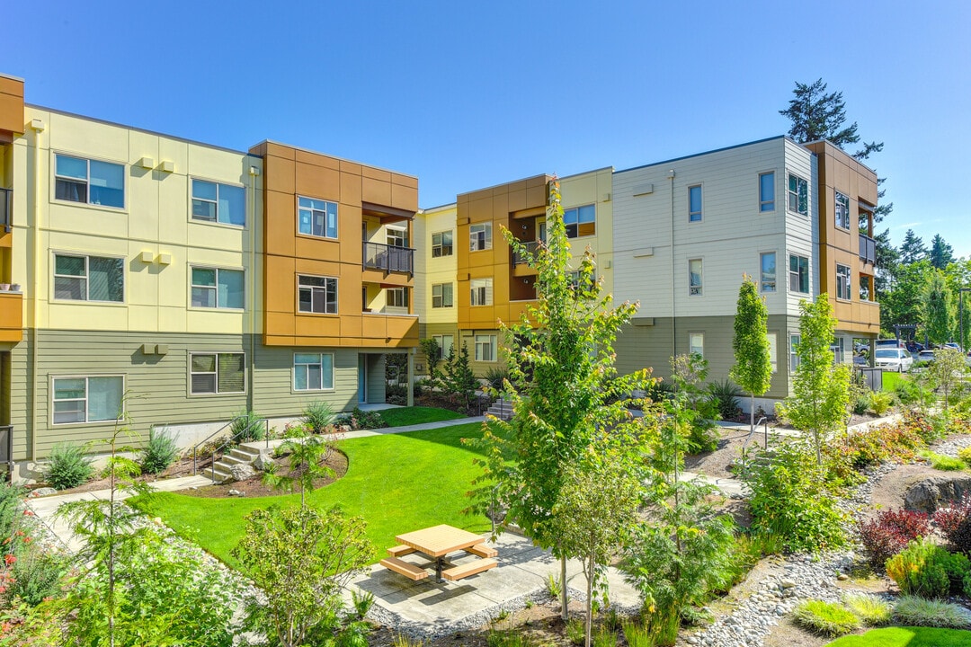 Madison Bellevue Apartments in Bellevue, WA - Building Photo