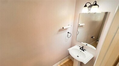 308 Golden Dewdrop Way in Oviedo, FL - Building Photo - Building Photo