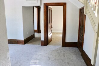 303 W Pleasant St in Mankato, MN - Building Photo - Building Photo