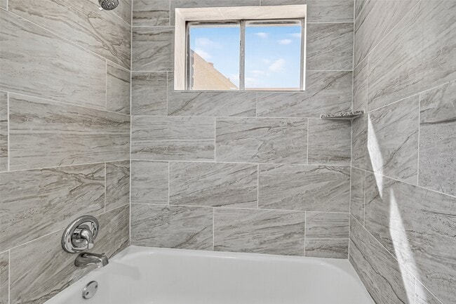 property at 4422 Wee Lassie Ln