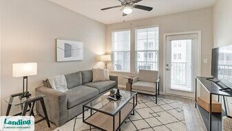 2300 Tapestry Park Dr in Land O Lakes, FL - Building Photo