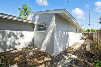 3165 Downing St in Clearwater, FL - Building Photo - Building Photo