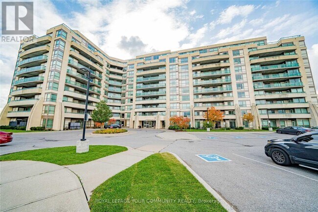 75-0175 Norman Bethune Ave in Richmond Hill, ON - Building Photo - Building Photo