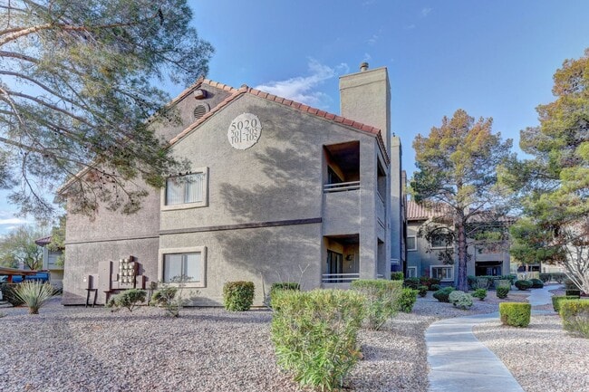 5020 S Rainbow Blvd in Las Vegas, NV - Building Photo - Building Photo