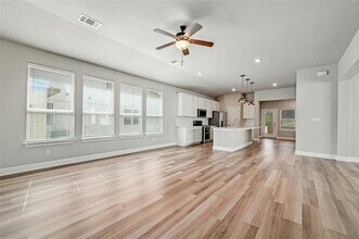 365 Victoria Peak Lp in Dripping Springs, TX - Building Photo - Building Photo