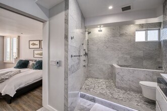 3121 Coast Hwy in Newport Beach, CA - Building Photo - Building Photo