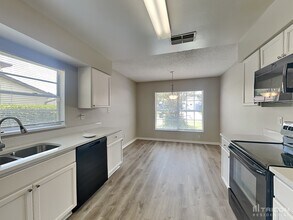 1507 Crossridge Dr in Brandon, FL - Building Photo - Building Photo