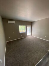 4235 Hawthorne Ave NE in Salem, OR - Building Photo - Building Photo