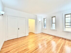 6304 N Leavitt St in Chicago, IL - Building Photo - Building Photo