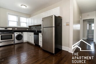 3819 1/2 N Greenview Ave, Unit 1E in Chicago, IL - Foto de edificio - Building Photo