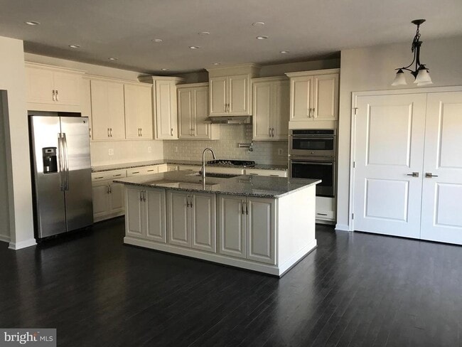 property at 43220 Thoroughfare Gap Terrace