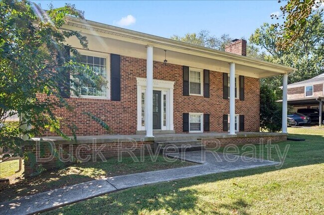 209 Hampton Rd in Columbia, TN - Building Photo - Building Photo